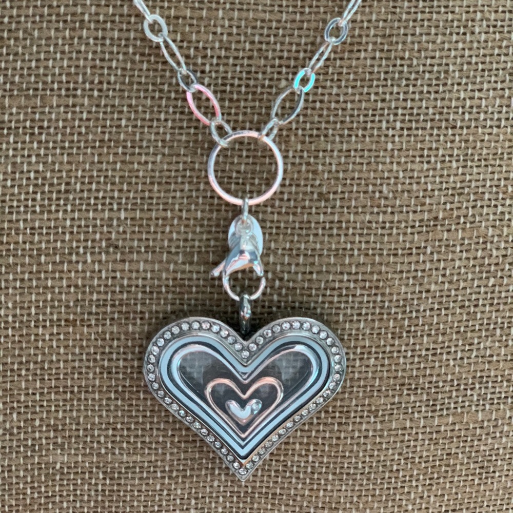 Origami Owl Crystal Silver Heart Locket wi…
